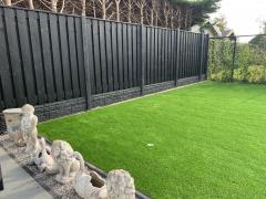 Zwart geïmpregneerd | hout en beton | wit/grijs | incl. plaatsing