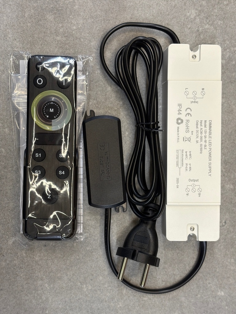 LED Driver | connector 12-gats | afstandsbediening | parallel | 36 watt