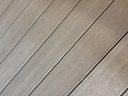Prime Deck | 19cm | Sanded Beach - restant 20m² - compleet met hardhout onderregel, afwerkplinten en clips.